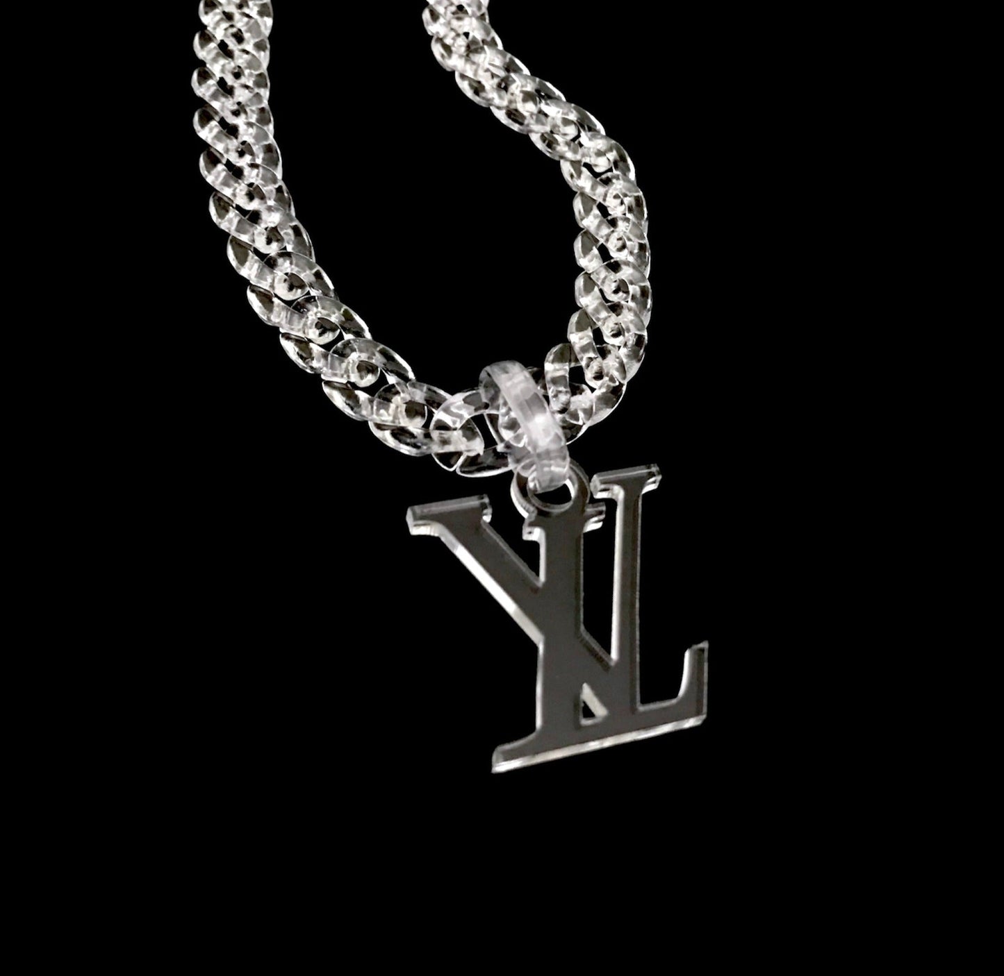 LV Clear Pendant Chain